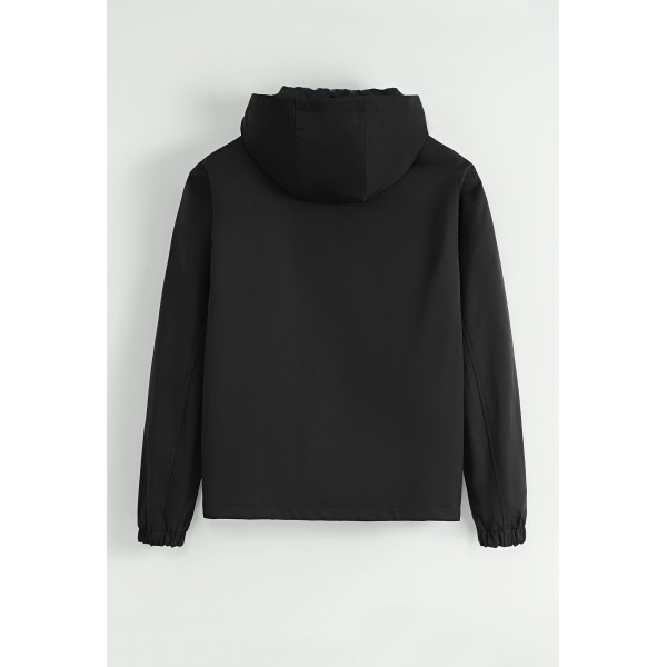 Veste à capuche avec poches au centre